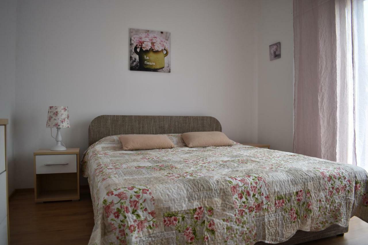 Apartments Lavandula Baska 外观 照片